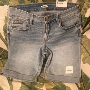 Old navy Bermuda mid-rise 9”inseam